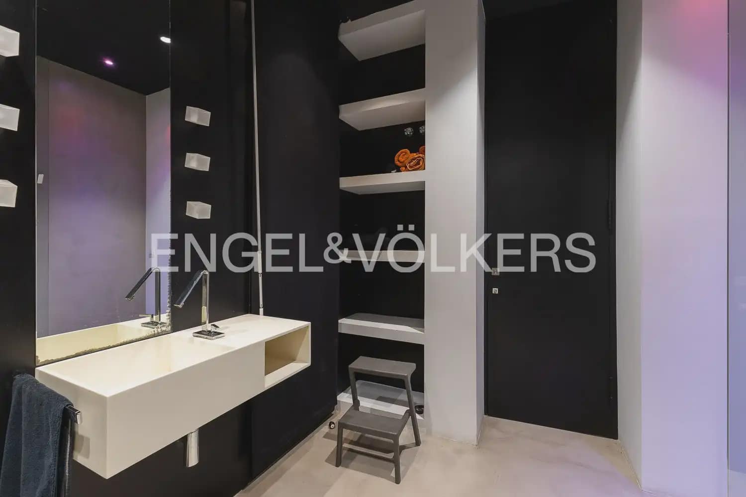 2 sypialnia Mieszkanie do wynajęcia w Miasto Walencja z garażem - 2 500 € (Ref: 10100732)