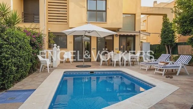 Villa/Maison Mitoyenne de 6 chambres à louer à Náquera - 3 000 € (Ref: 10100733)