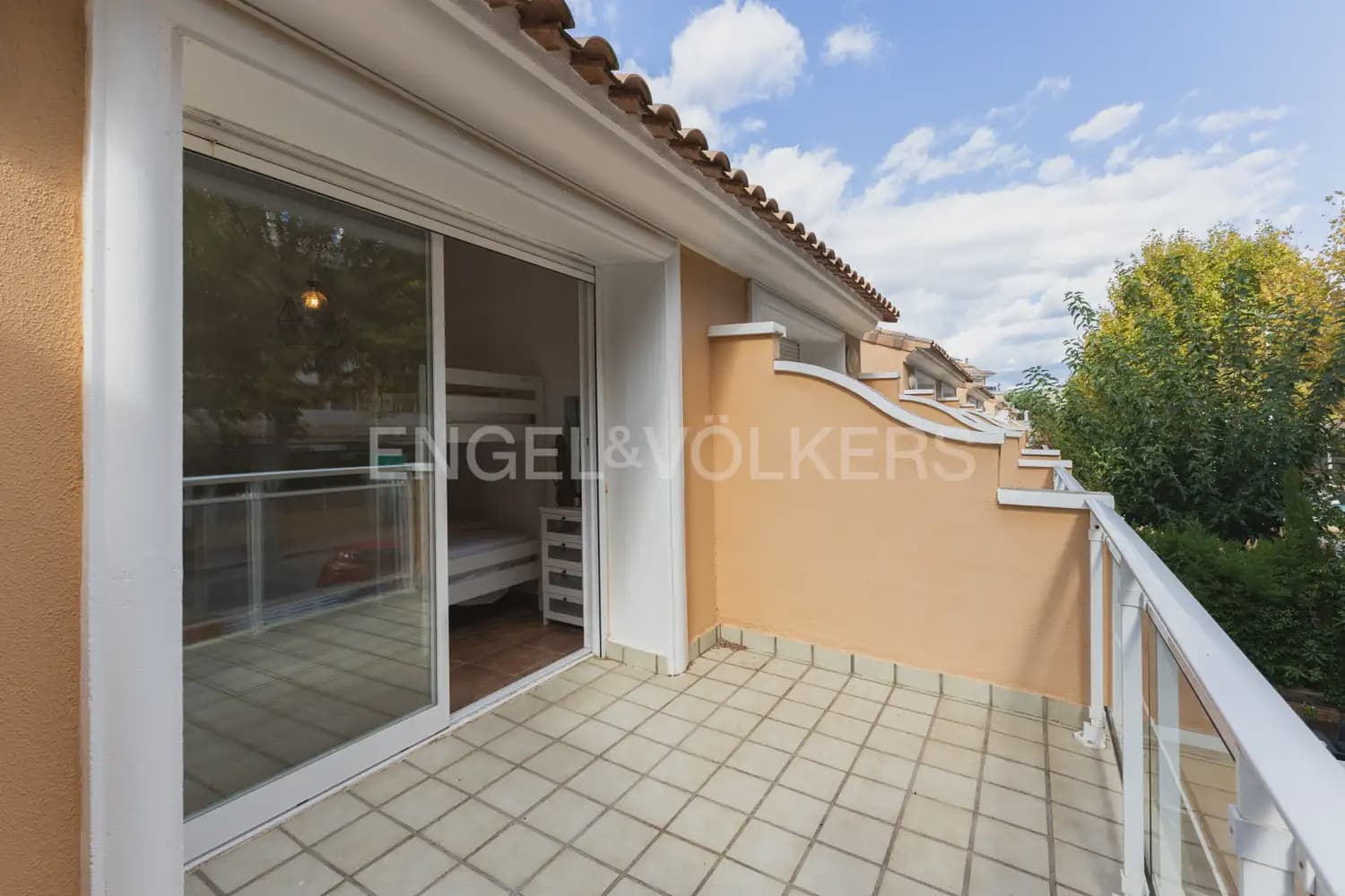3 soverom Rekkehus til leie i Javea / Xabia med svømmebasseng - € 2 200 (Ref: 10100734)
