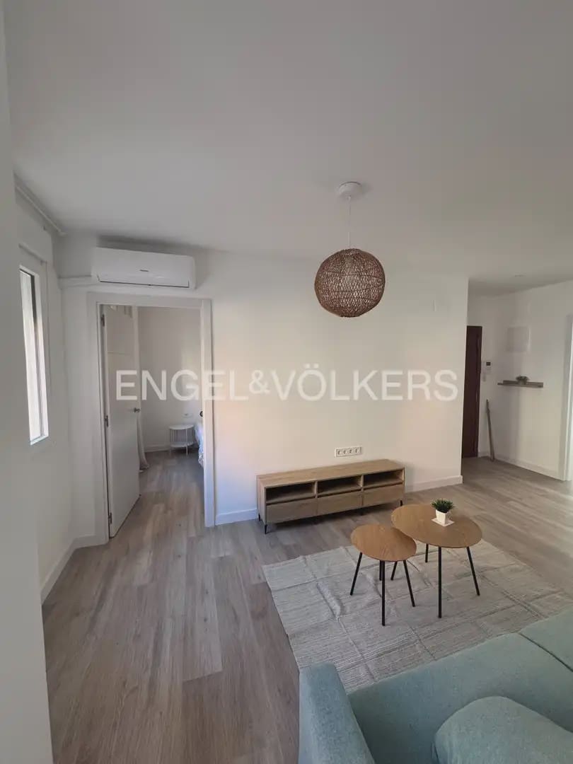 3 quarto Apartamento para arrendar em Valencia cidade - 1 400 € (Ref: 10101457)