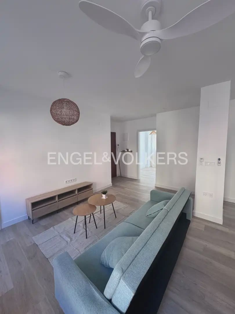 3 quarto Apartamento para arrendar em Valencia cidade - 1 400 € (Ref: 10101457)