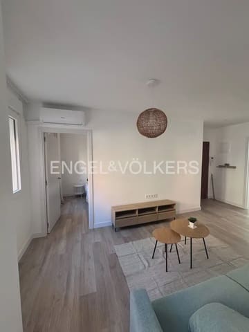 3 quarto Apartamento para arrendar em L'Illa Perduda, Valência cidade - 1 400 € (Ref: 10101457)
