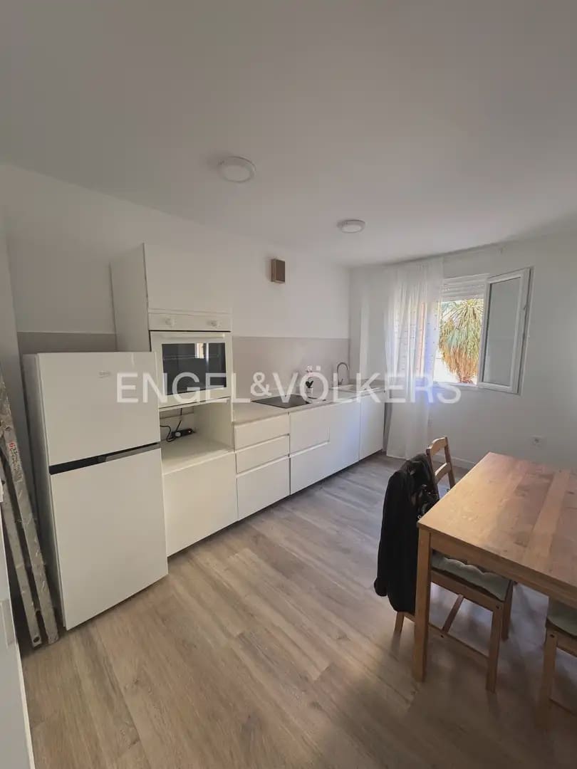3 quarto Apartamento para arrendar em Valencia cidade - 1 400 € (Ref: 10101457)