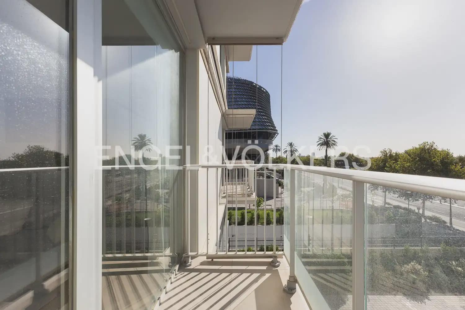 Appartement de 2 chambres à louer à Valence ville avec piscine garage - 2 000 € (Ref: 10101458)