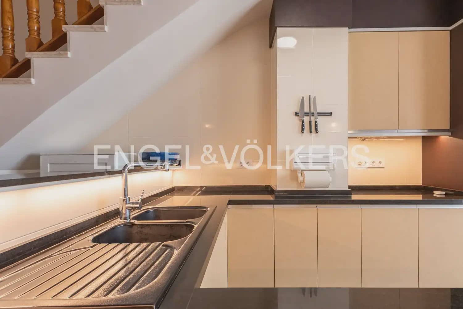 8 soverom Rekkehus til salgs i Xeresa - € 320 000 (Ref: 10101461)