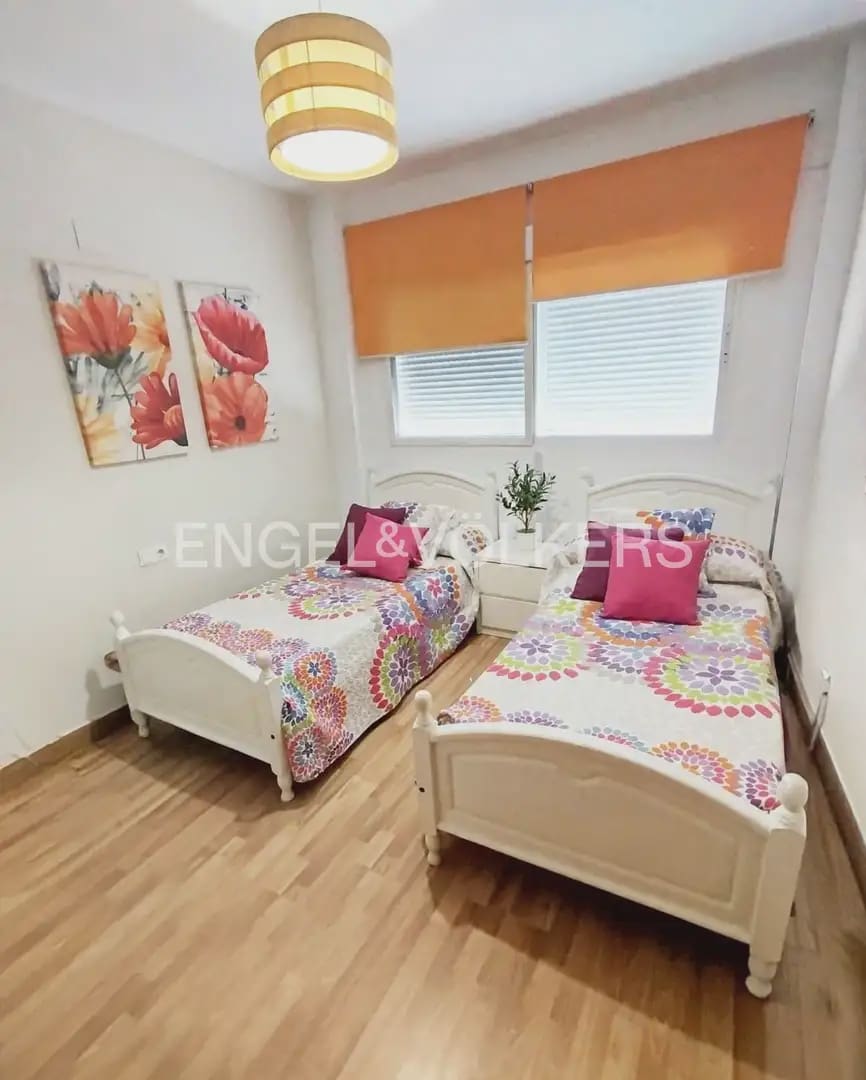 5 bedroom Villa for rent in Cullera with pool garage - € 2,100 (Ref: 10101463)