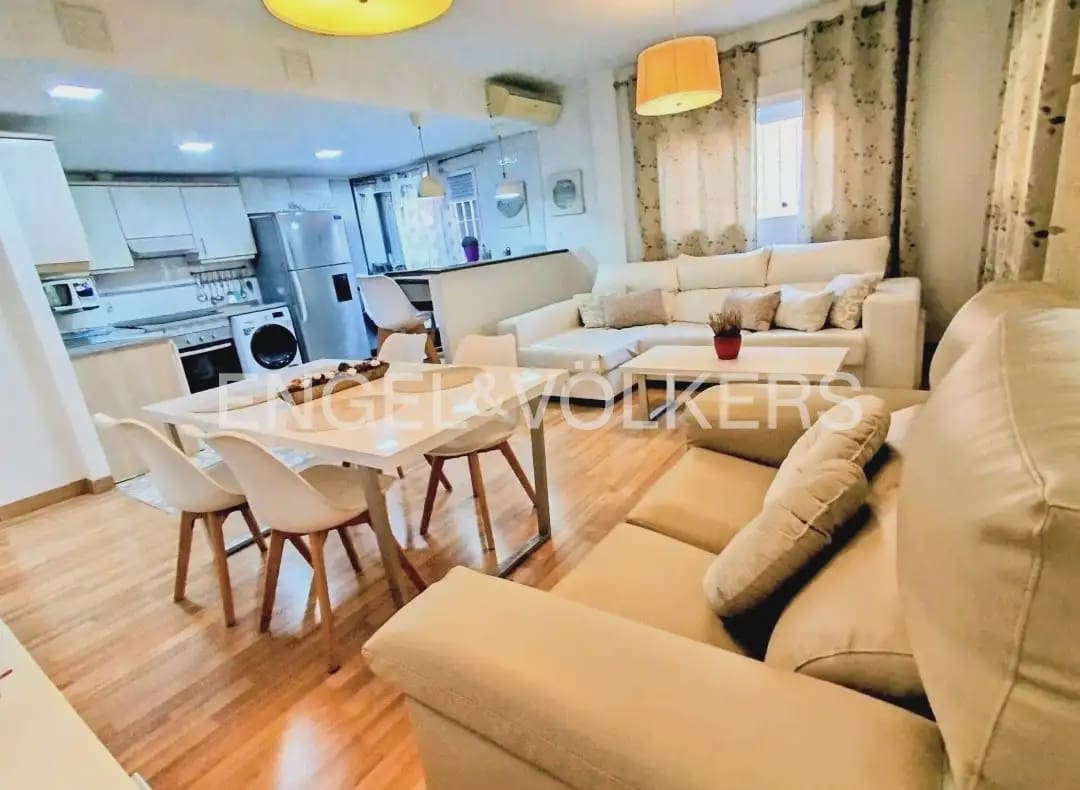 5 bedroom Villa for rent in Cullera with pool garage - € 2,100 (Ref: 10101463)