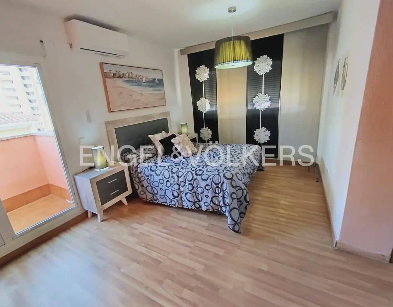 5 bedroom Villa for rent in Cullera with pool garage - € 2,100 (Ref: 10101463)