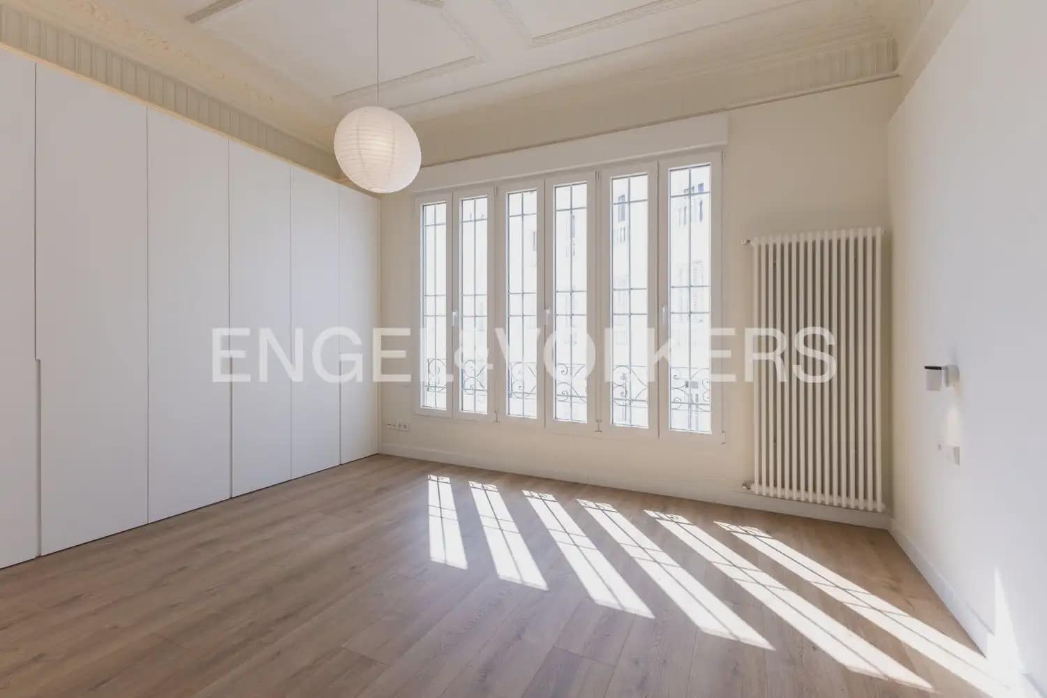 Appartement de 4 chambres à louer à Valence ville - 4 500 € (Ref: 10102823)