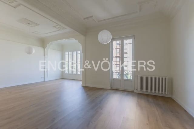 Appartement de 4 chambres à louer à Russafa, Valence ville - 4 500 € (Ref: 10102823)