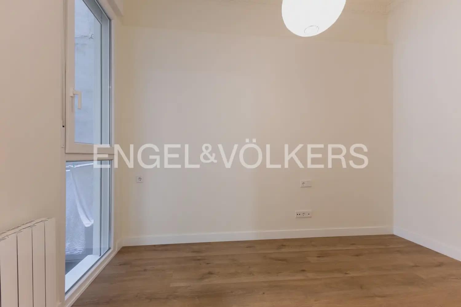 Appartement de 4 chambres à louer à Valence ville - 4 500 € (Ref: 10102823)