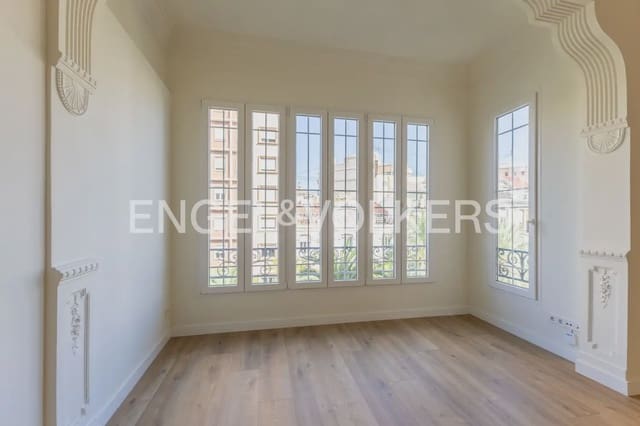 Appartement de 4 chambres à louer à Russafa, Valence ville - 4 500 € (Ref: 10102823)
