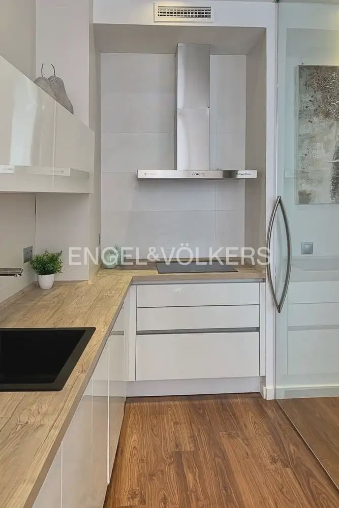 2 Zimmer Wohnung zu vermieten in Valencia Stadt - 2.300 € (Ref: 10103484)