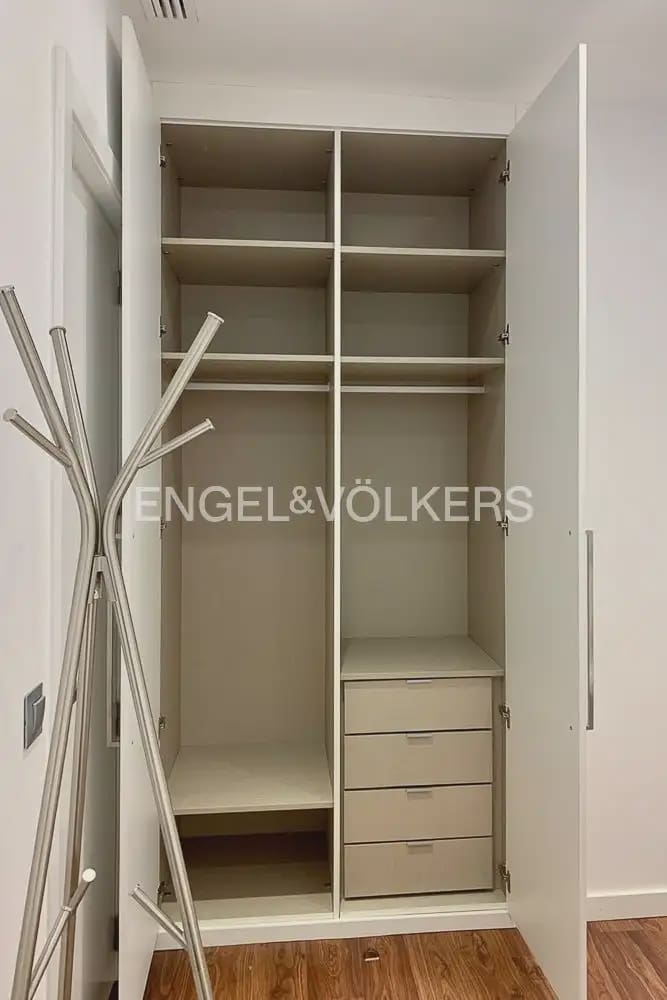 2 Zimmer Wohnung zu vermieten in Valencia Stadt - 2.300 € (Ref: 10103484)
