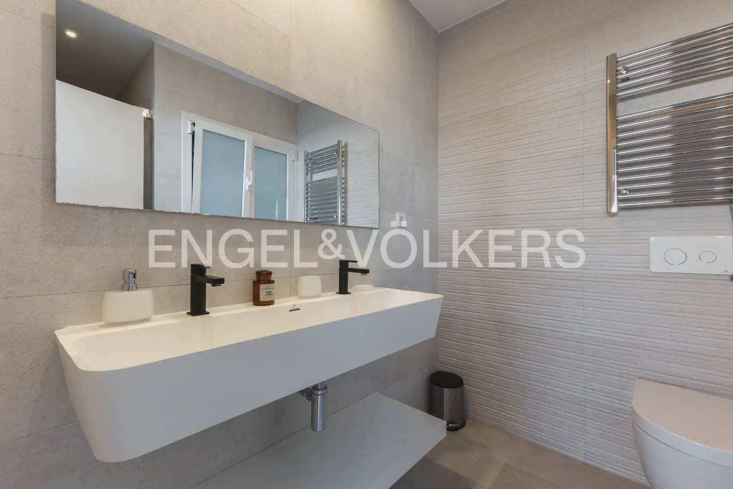 3 Zimmer Wohnung zu vermieten in Valencia Stadt - 2.800 € (Ref: 10103486)