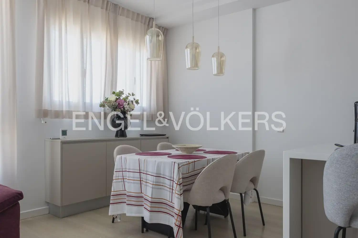 3 Zimmer Wohnung zu vermieten in Valencia Stadt - 2.800 € (Ref: 10103486)