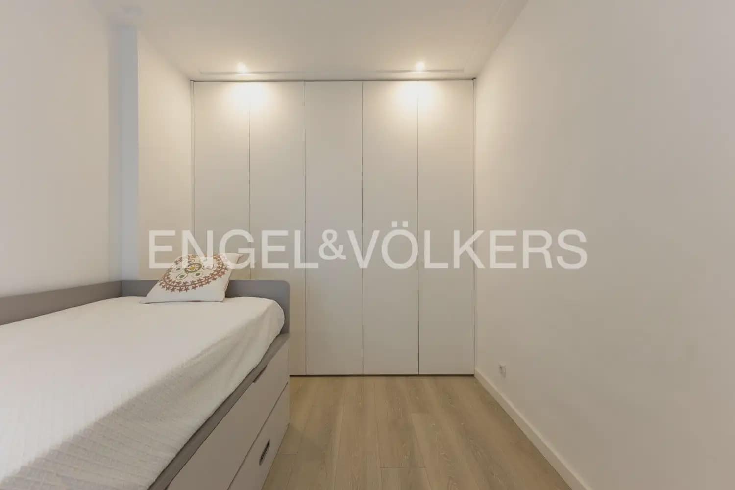 3 Zimmer Wohnung zu vermieten in Valencia Stadt - 2.800 € (Ref: 10103486)