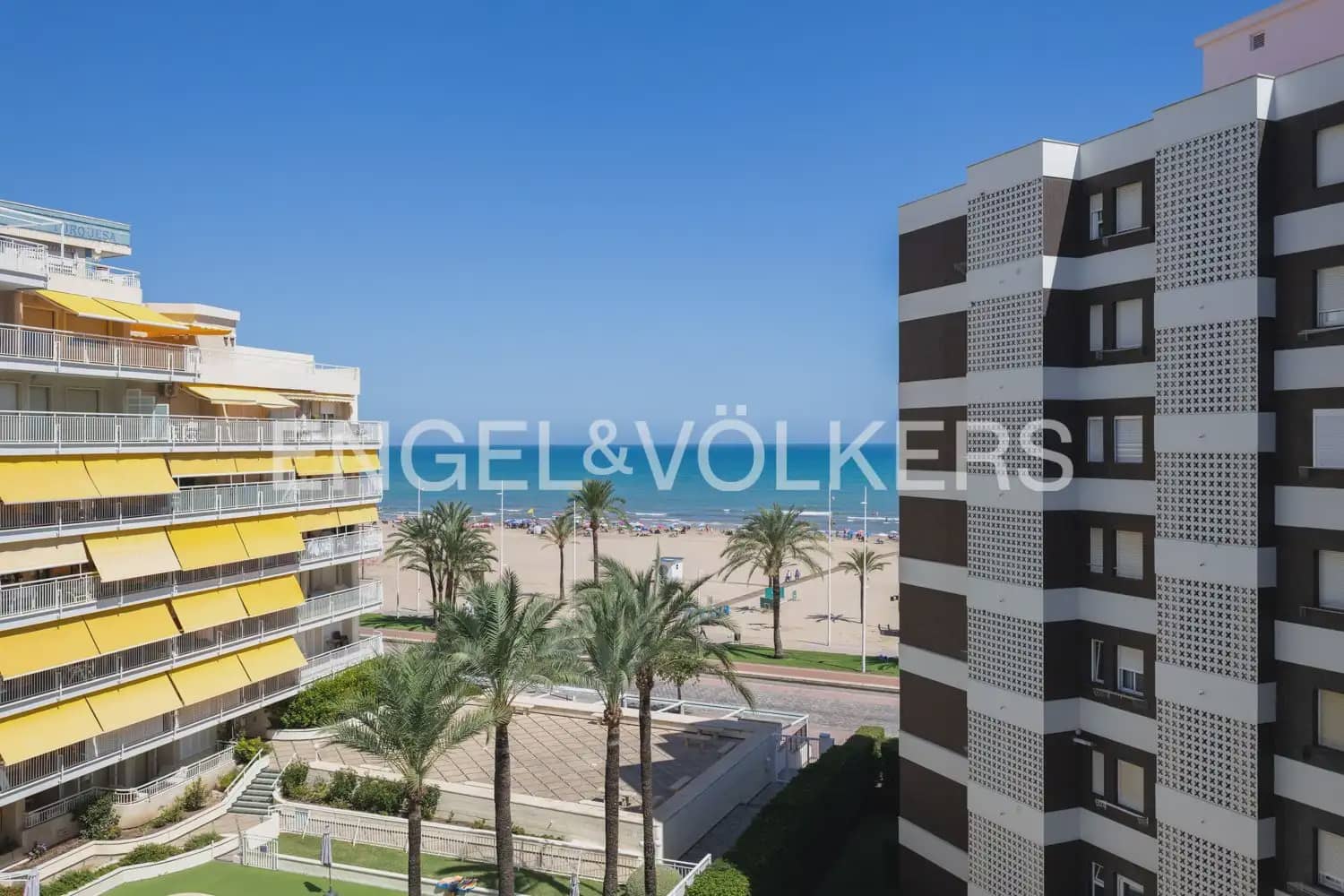 5 sypialnia Mieszkanie na sprzedaż w Gandia z basenem garażem - 560 000 € (Ref: 10103487)