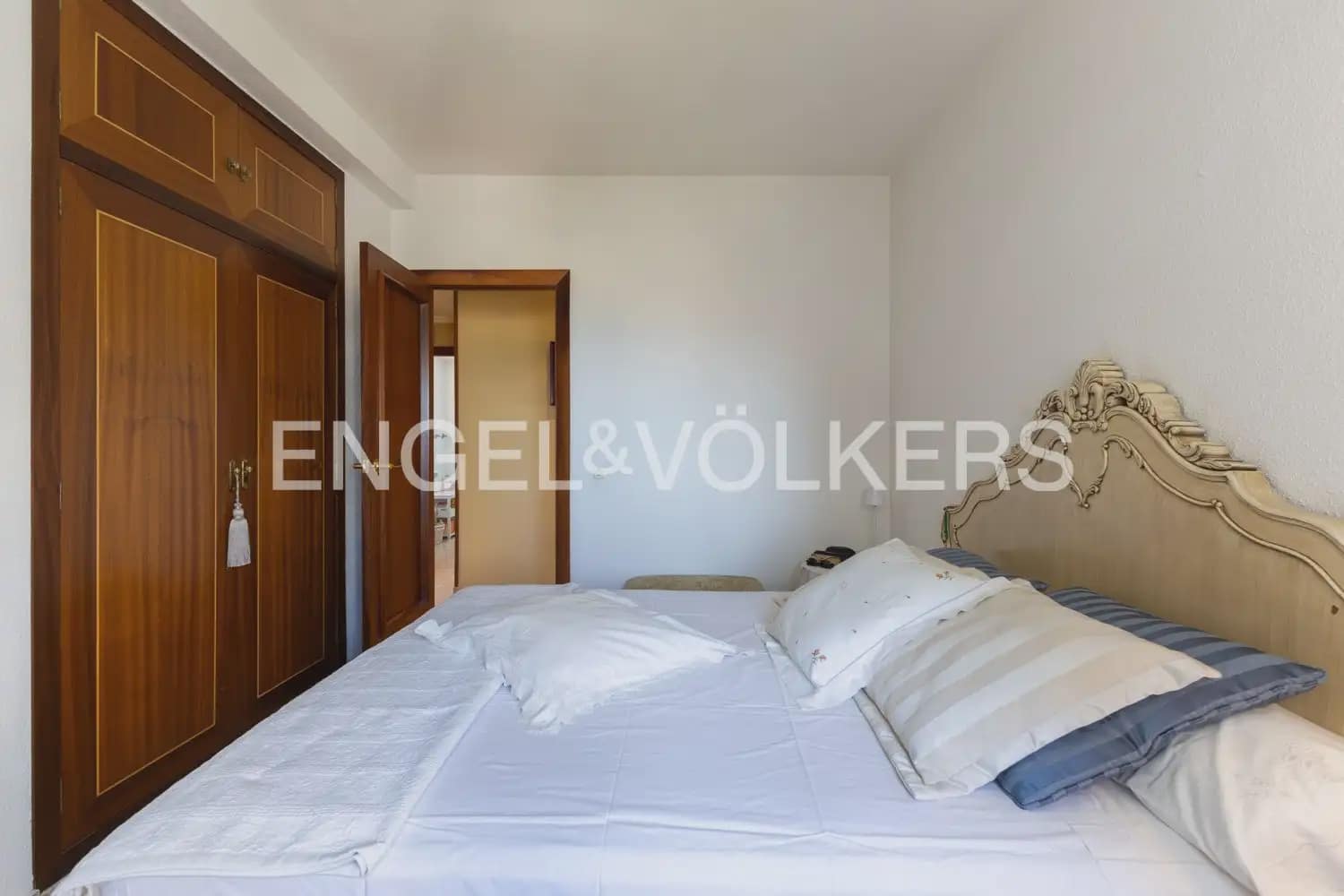5 sypialnia Mieszkanie na sprzedaż w Gandia z basenem garażem - 560 000 € (Ref: 10103487)