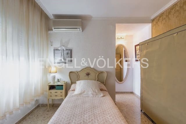 5 sypialnia Mieszkanie na sprzedaż w Gandia z basenem garażem - 560 000 € (Ref: 10103487)