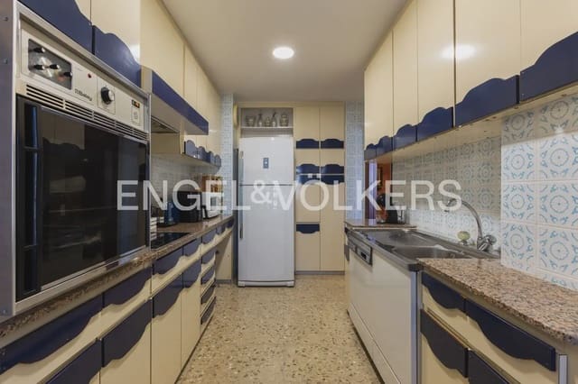 5 sypialnia Mieszkanie na sprzedaż w Gandia z basenem garażem - 560 000 € (Ref: 10103487)