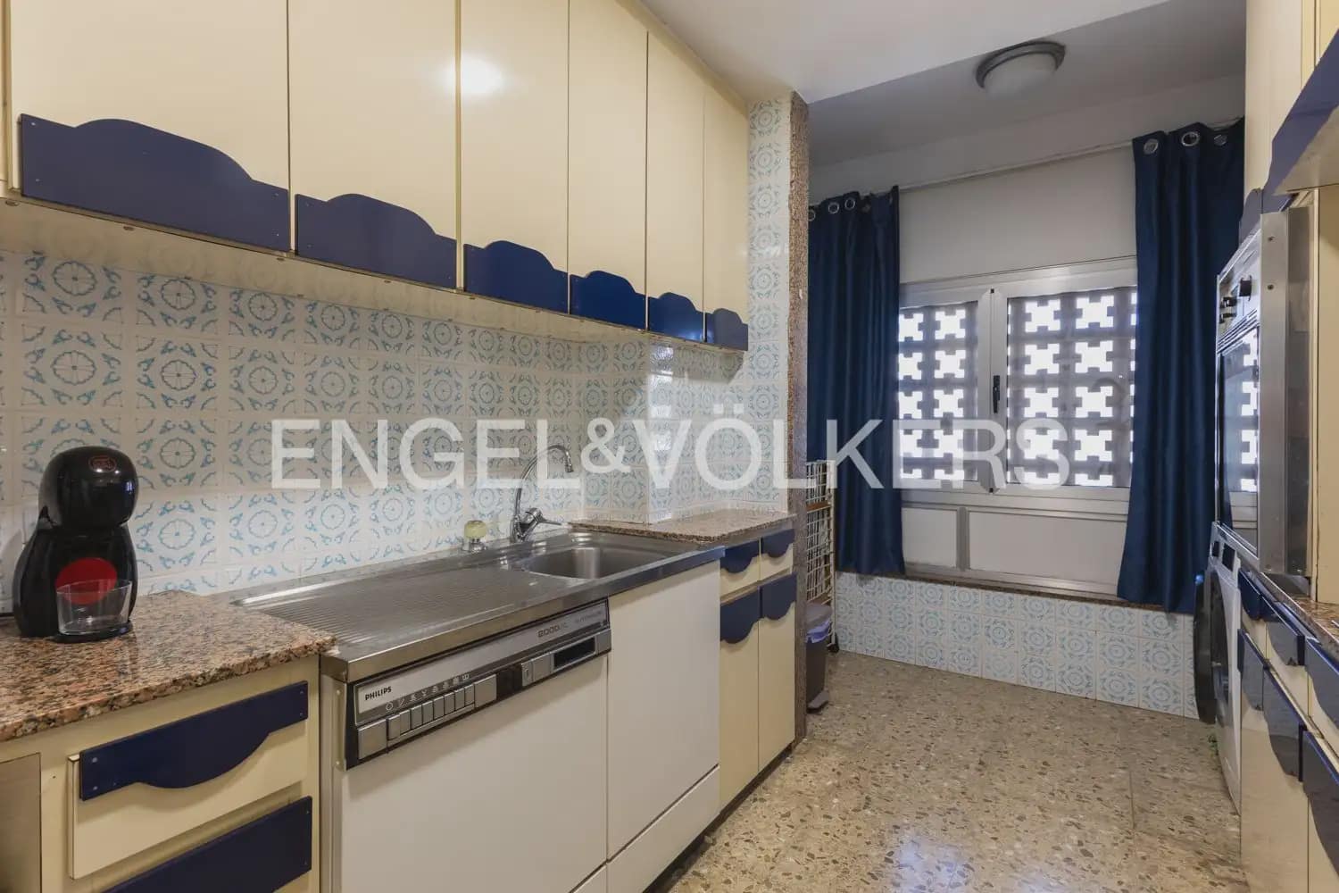 5 sypialnia Mieszkanie na sprzedaż w Gandia z basenem garażem - 560 000 € (Ref: 10103487)
