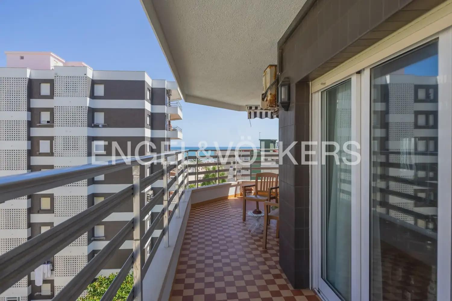 5 sypialnia Mieszkanie na sprzedaż w Gandia z basenem garażem - 560 000 € (Ref: 10103487)