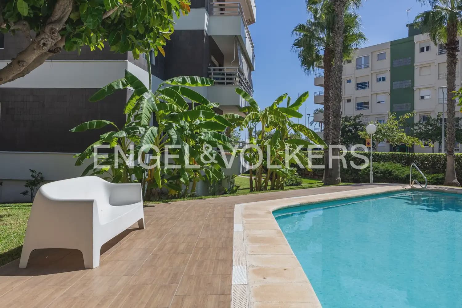 5 sypialnia Mieszkanie na sprzedaż w Gandia z basenem garażem - 560 000 € (Ref: 10103487)