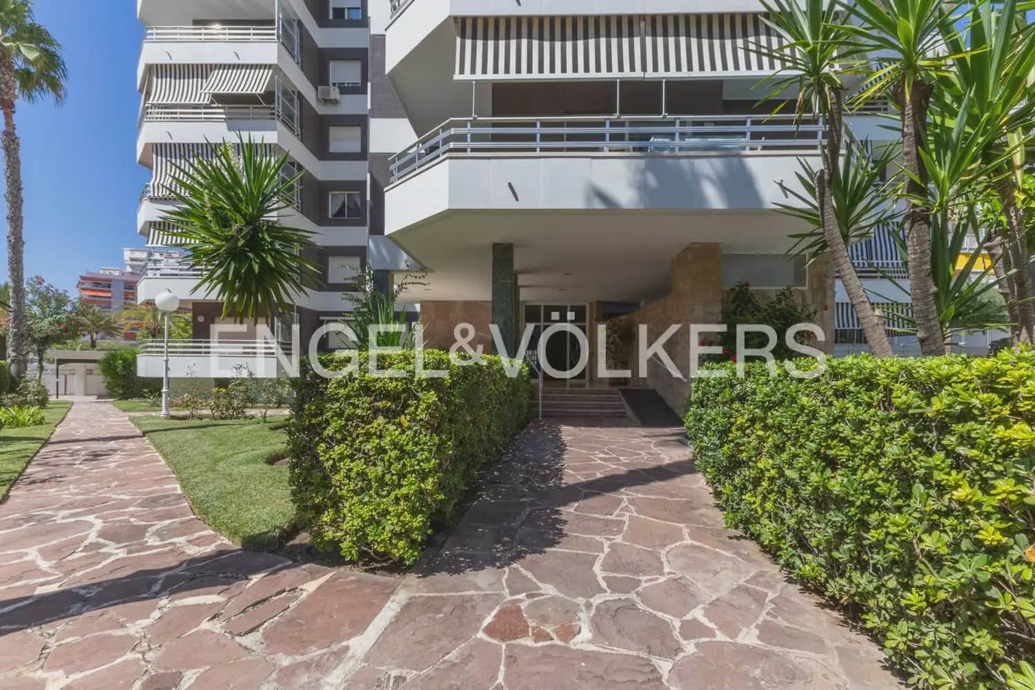 5 sypialnia Mieszkanie na sprzedaż w Gandia z basenem garażem - 560 000 € (Ref: 10103487)