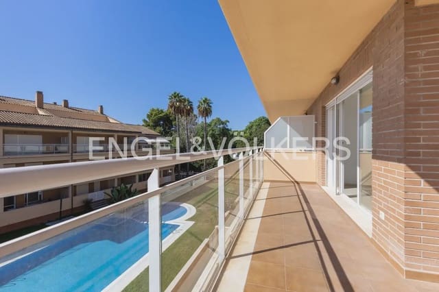 4 chambre Penthouse à vendre à Campolivar, Godella avec piscine garage - 625 717 € (Ref: 10103489)