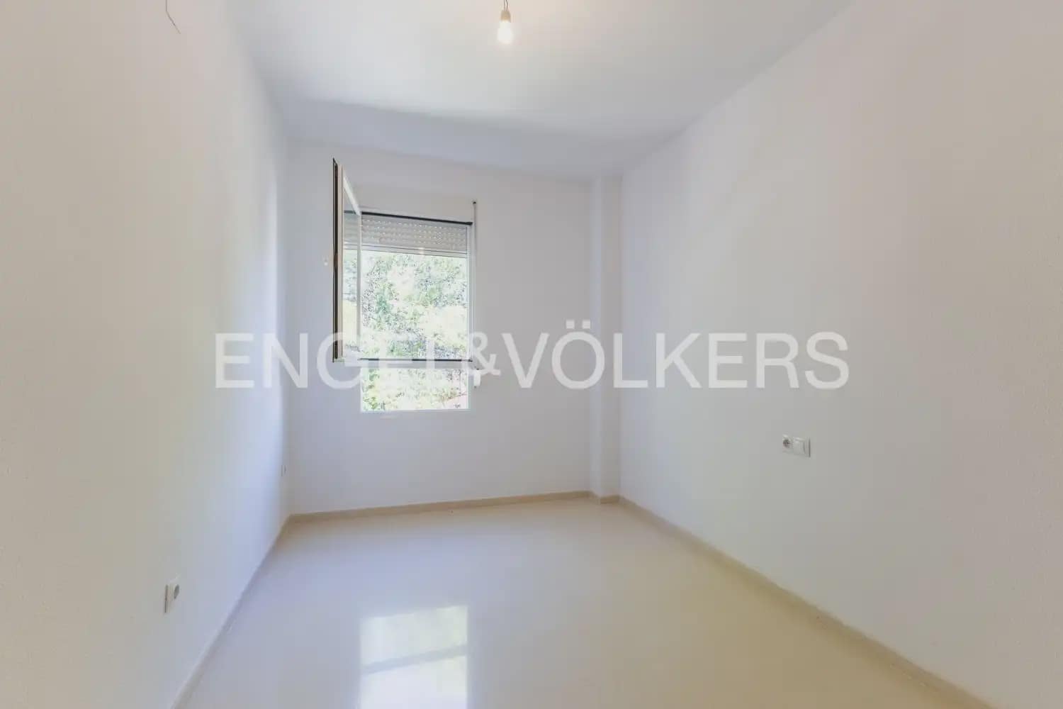4 bedroom Penthouse for sale in Godella with pool garage - € 591,195 (Ref: 10103490)