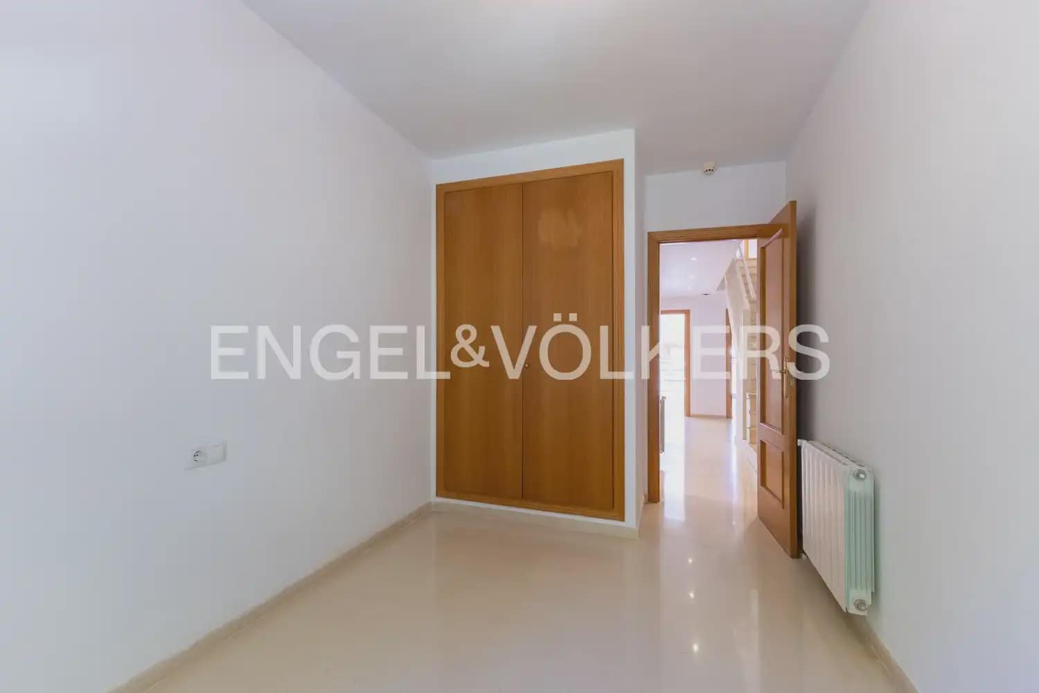 4 bedroom Penthouse for sale in Godella with pool garage - € 591,195 (Ref: 10103490)