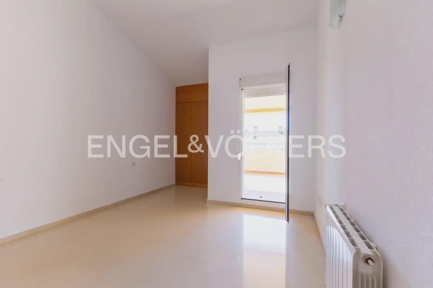 4 bedroom Penthouse for sale in Godella with pool garage - € 591,195 (Ref: 10103490)