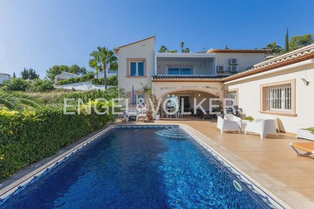 4 quarto Moradia para venda em Cap Martí - El Tossalet - Pinomar, Javea / Xàbia com piscina garagem - 899 000 € (Ref: 10103491)