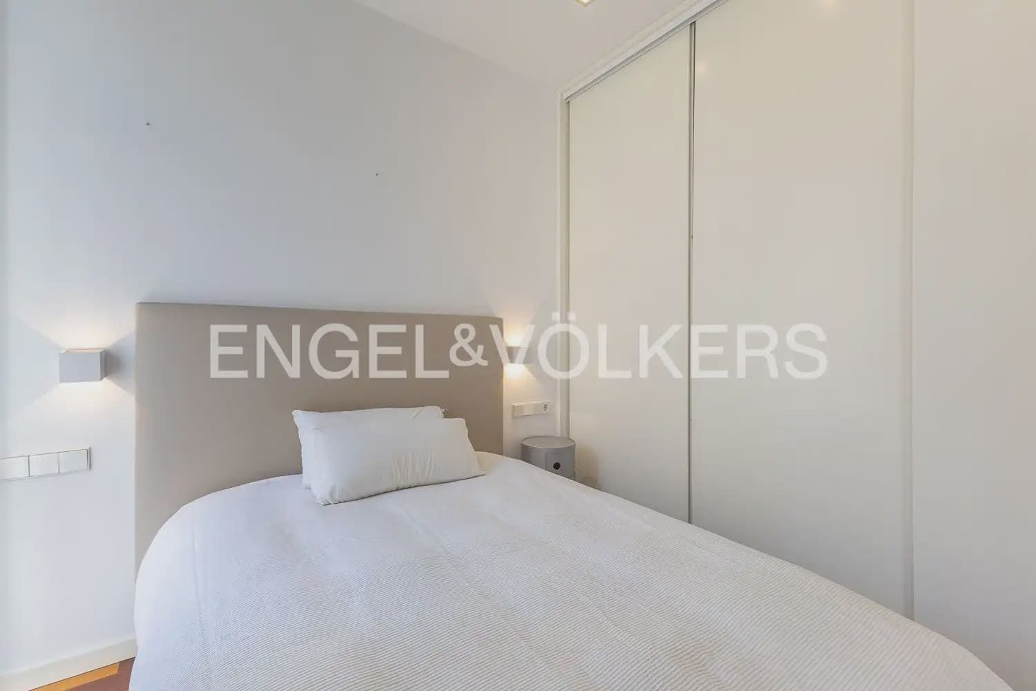 1 slaapkamer Flat te huur in Valencia stad - € 1.500 (Ref: 10103641)