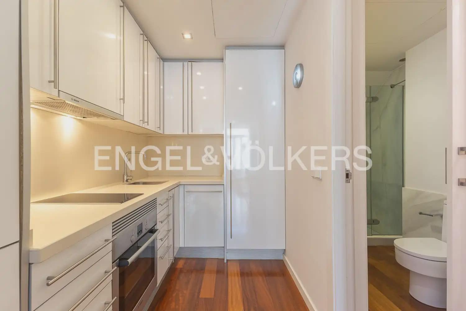 1 slaapkamer Flat te huur in Valencia stad - € 1.500 (Ref: 10103641)