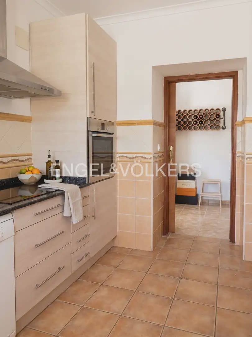 4 bedroom Villa for sale in Parcent with garage - € 400,000 (Ref: 10103644)