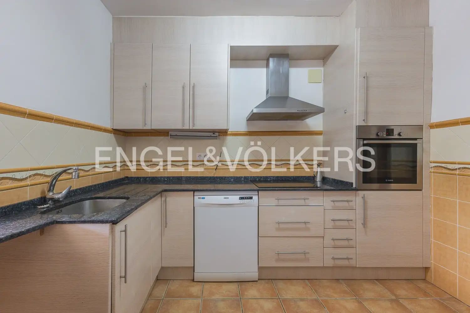 4 bedroom Villa for sale in Parcent with garage - € 400,000 (Ref: 10103644)
