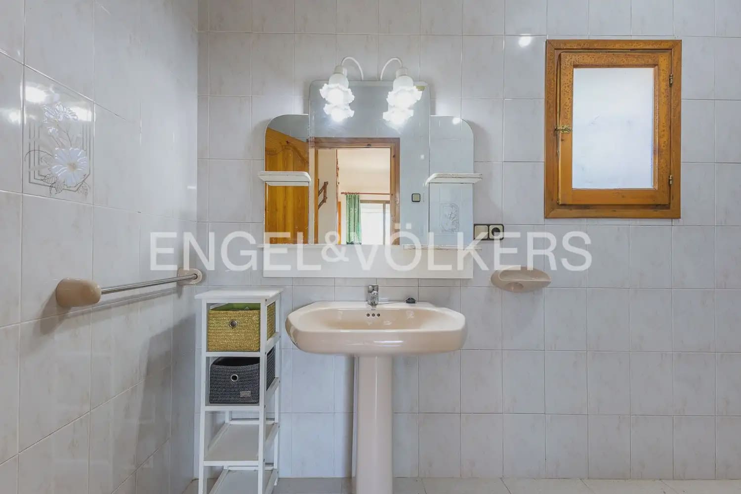 4 bedroom Villa for sale in Parcent with garage - € 400,000 (Ref: 10103644)