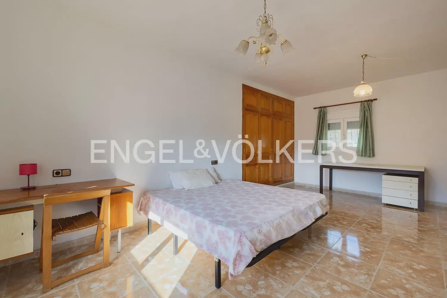 4 bedroom Villa for sale in Parcent with garage - € 400,000 (Ref: 10103644)
