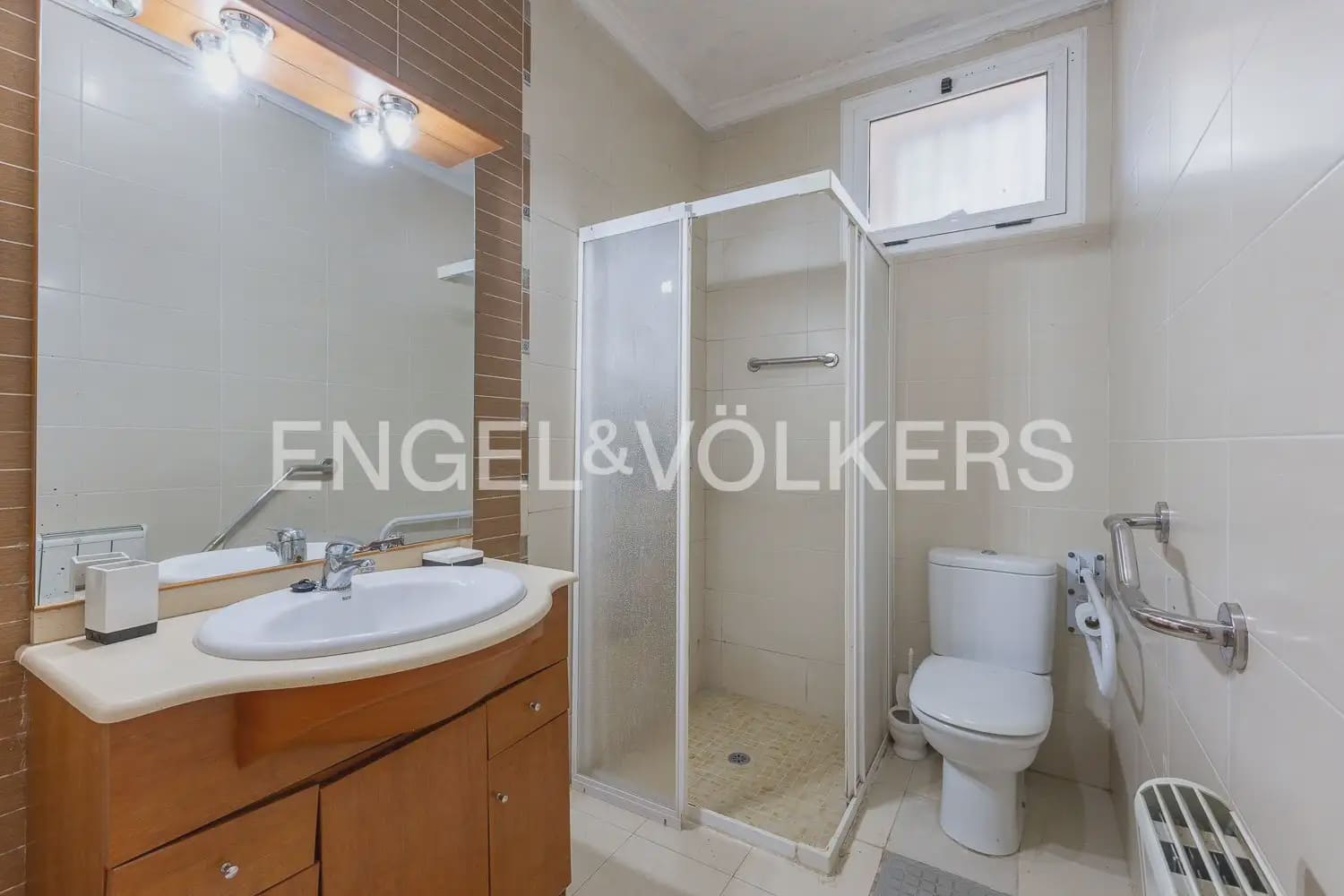 4 bedroom Villa for sale in Parcent with garage - € 400,000 (Ref: 10103644)