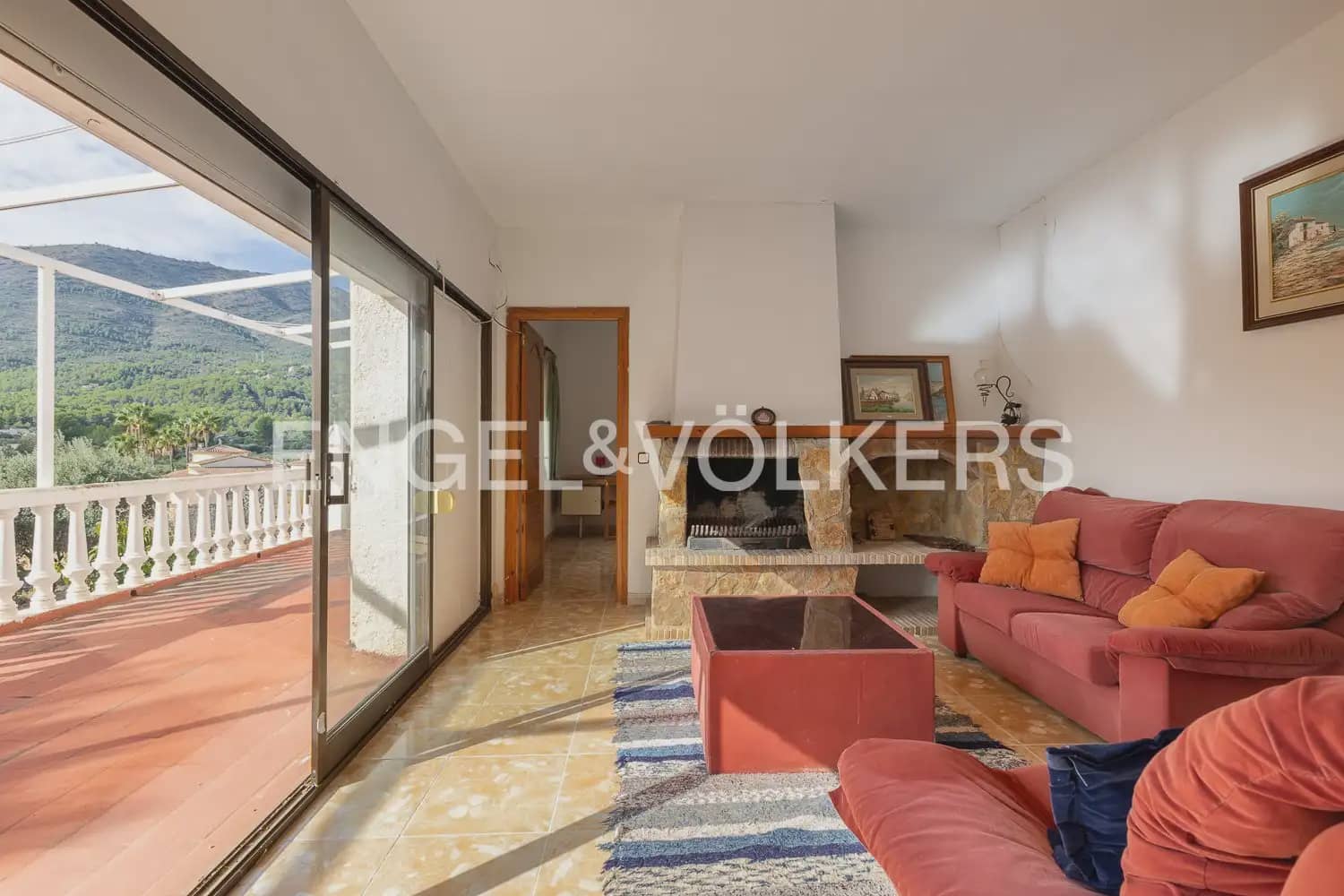 4 bedroom Villa for sale in Parcent with garage - € 400,000 (Ref: 10103644)