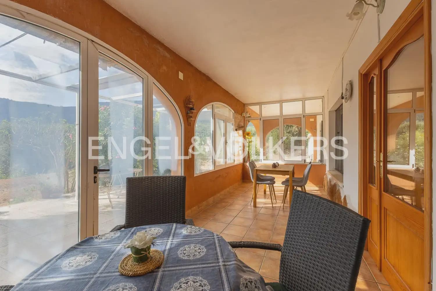 4 bedroom Villa for sale in Parcent with garage - € 400,000 (Ref: 10103644)