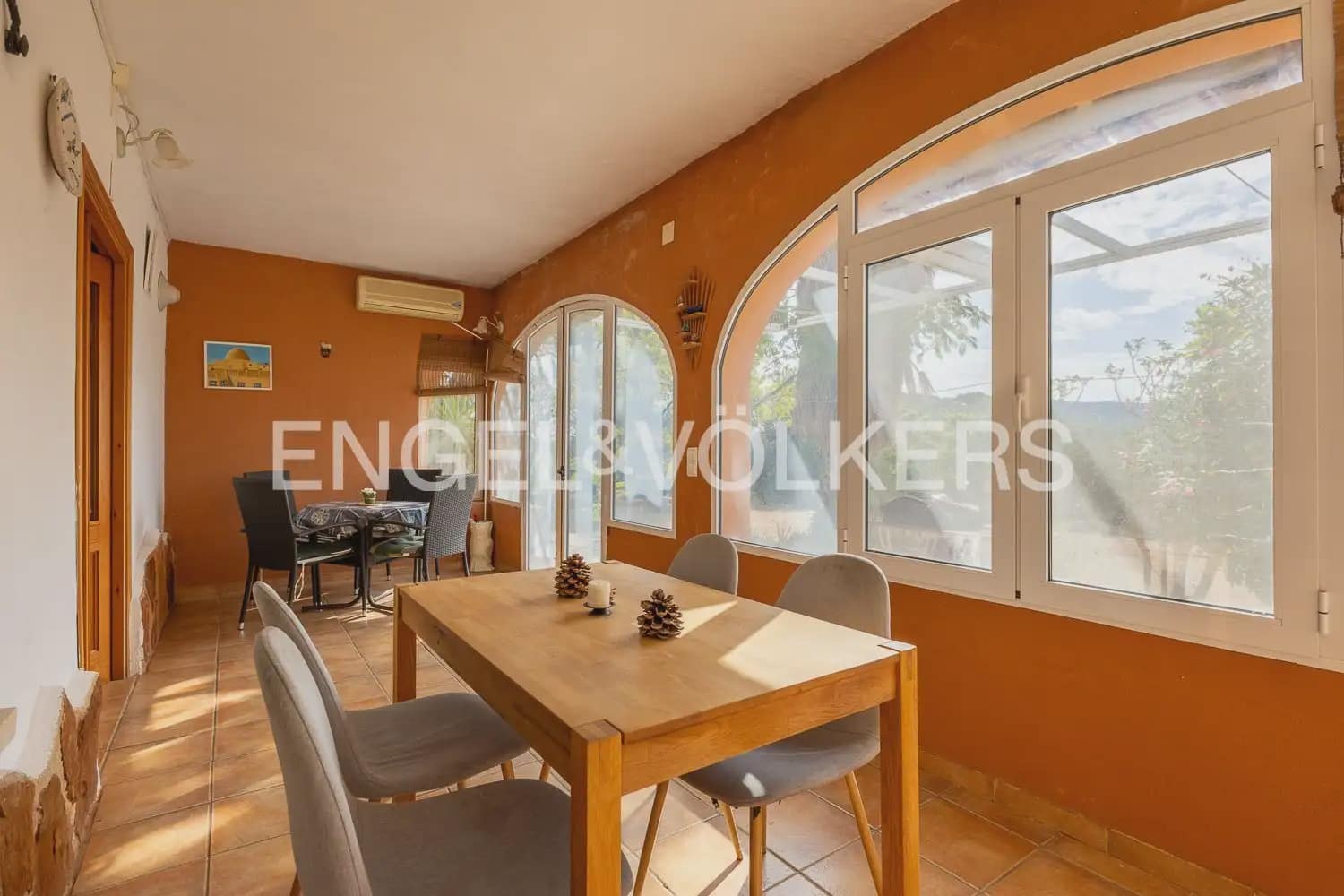 4 bedroom Villa for sale in Parcent with garage - € 400,000 (Ref: 10103644)