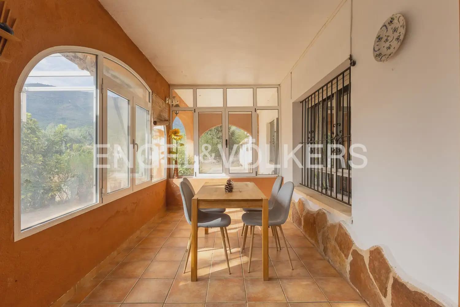 4 bedroom Villa for sale in Parcent with garage - € 400,000 (Ref: 10103644)