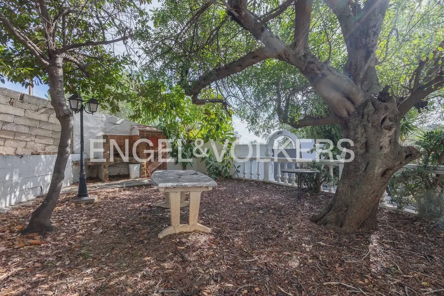 4 bedroom Villa for sale in Parcent with garage - € 400,000 (Ref: 10103644)