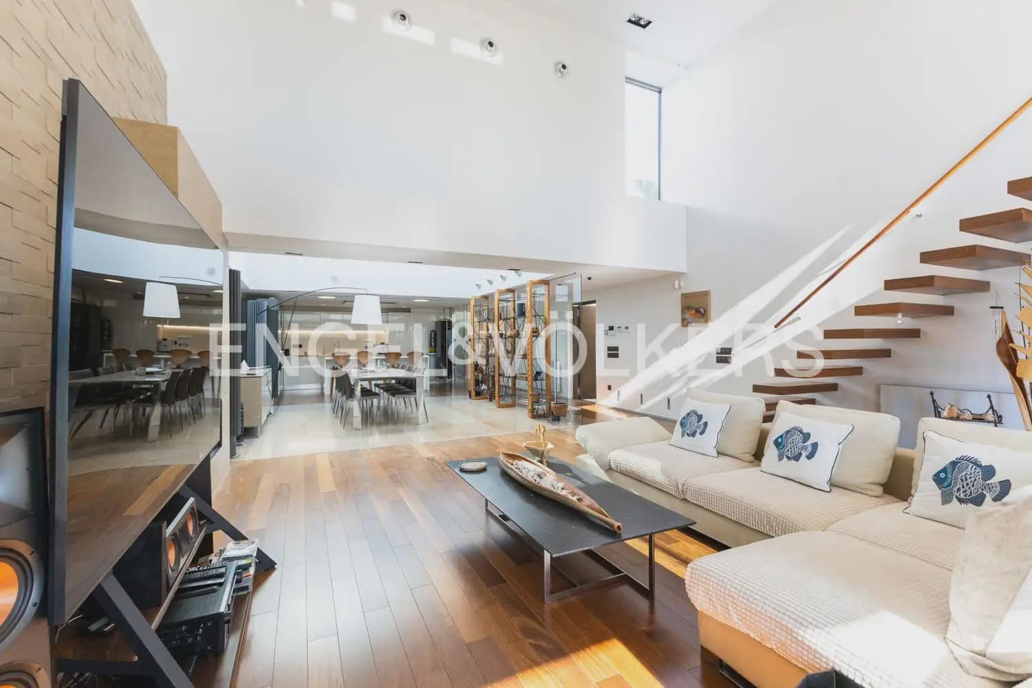 3 bedroom Terraced Villa for sale in Castello de la Plana with pool garage - € 1,250,000 (Ref: 10105774)