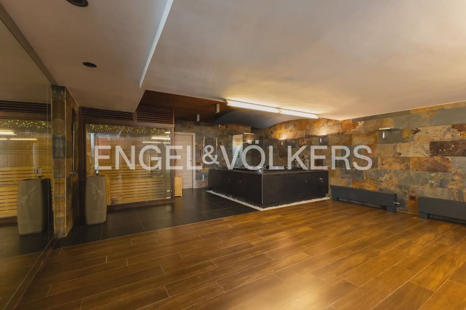 3 bedroom Terraced Villa for sale in Castello de la Plana with pool garage - € 1,250,000 (Ref: 10105774)