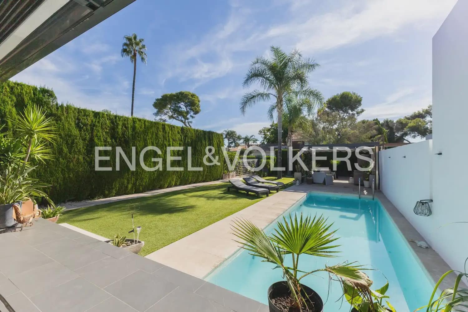 3 bedroom Terraced Villa for sale in Castello de la Plana with pool garage - € 1,250,000 (Ref: 10105774)