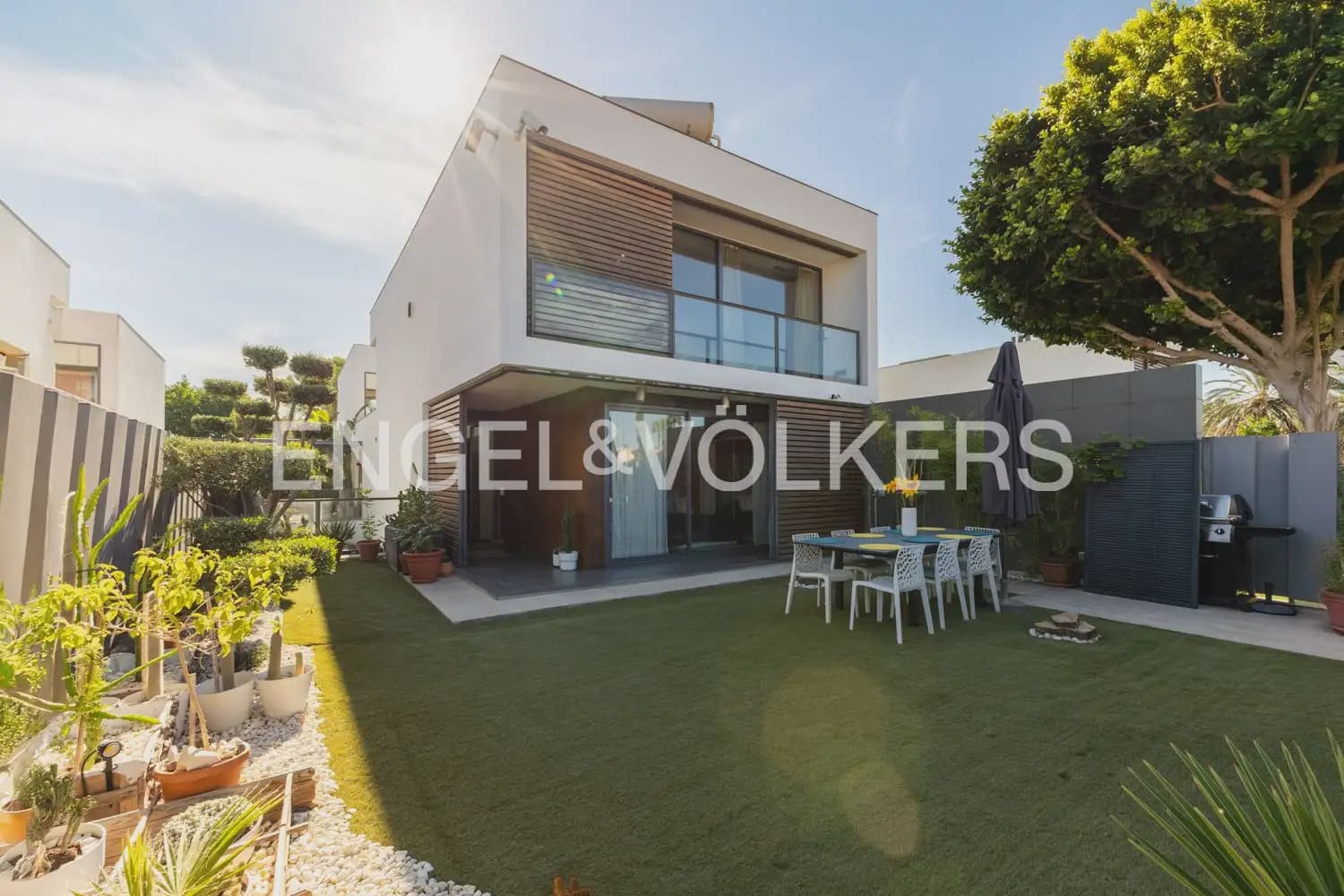 3 bedroom Terraced Villa for sale in Castello de la Plana with pool garage - € 1,250,000 (Ref: 10105774)